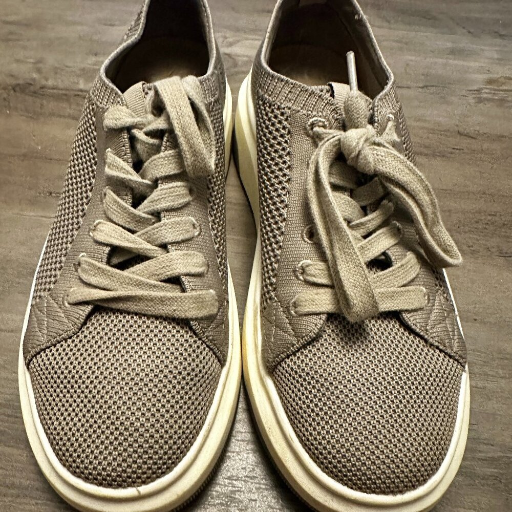 Steve Madden Savage Knit Sneakers Beige Lace-Up Casual Shoes Women's 7.5
